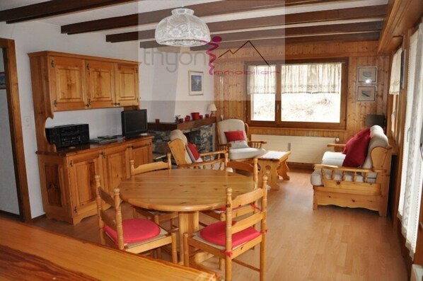 Salon / Salle à manger