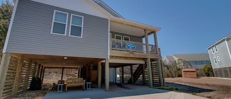 Salty Mermaid at The Enclaves in Nags Head