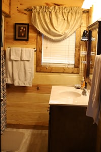 "Sweet Dreams"  - Brand New Cabin Near Mentone and Desoto State Park