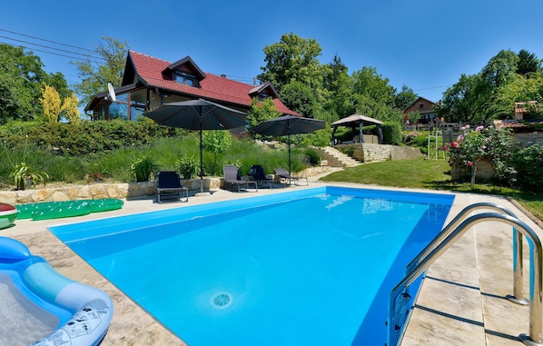 pool