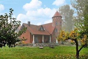 Außenseite Ferienhaus [Sommer]