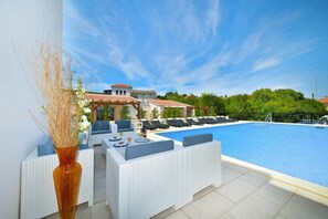 Holiday Home Swimming Pool