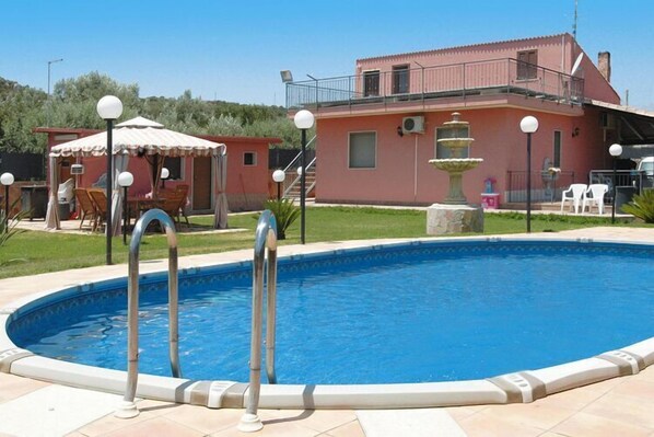 Schwimmbad des Ferienhauses