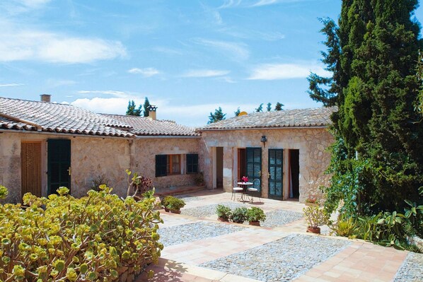 Holiday Home Exterior [summer]