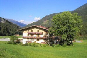 Extérieur maison de vacances [été]