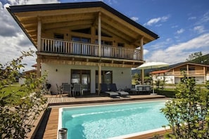 Holiday Home Swimming Pool
