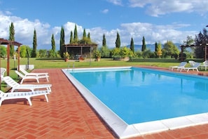 Holiday Home Swimming Pool