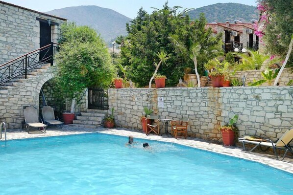 Holiday Home Swimming Pool