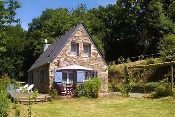 Holiday Home Exterior [summer]