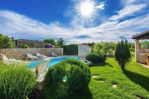 Piscine maison de vacances