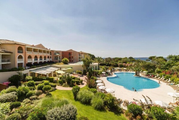 Holiday Home Swimming Pool