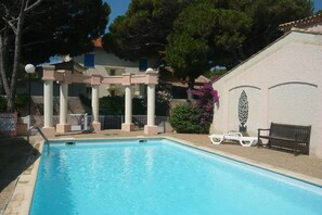 Schwimmbad des Ferienhauses