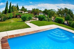 Holiday Home Swimming Pool