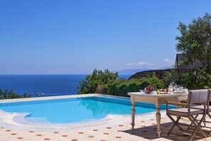Piscine maison de vacances