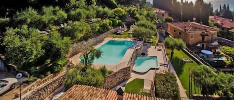 Holiday Home Swimming Pool