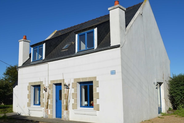 Außenseite Ferienhaus [Sommer]