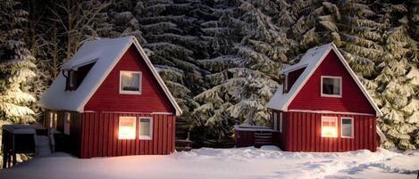 Außenseite Ferienhaus [Winter]