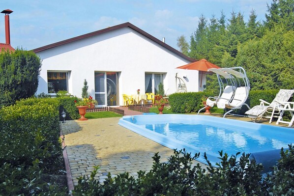 Holiday Home Swimming Pool