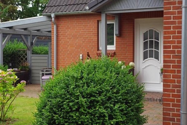 Holiday Home Exterior [summer]