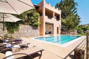 Holiday Home Swimming Pool