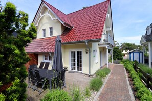 Holiday Home Exterior [summer]