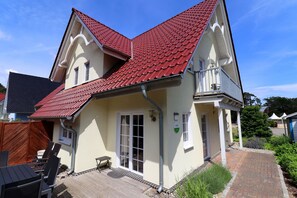 Holiday Home Exterior [summer]