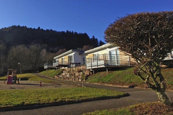 Außenseite Ferienhaus [Sommer]