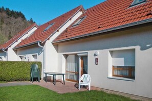Außenseite Ferienhaus [Sommer]