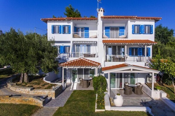 Holiday Home Exterior [summer]
