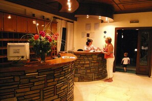 Entrance / Reception