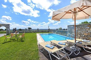 Holiday Home Swimming Pool
