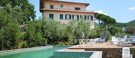 Holiday Home Swimming Pool