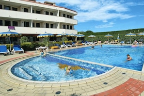 Holiday Home Swimming Pool