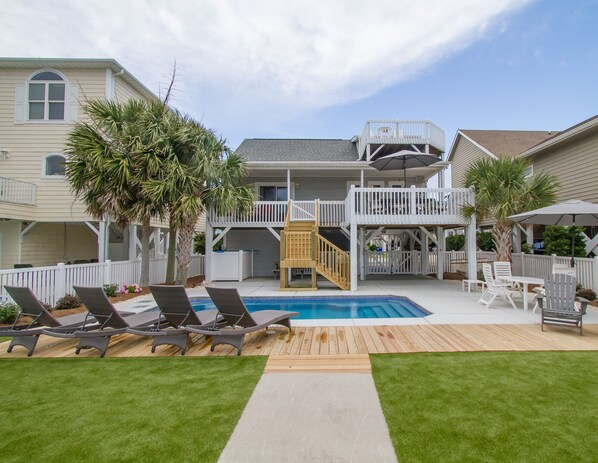 New salt water pool