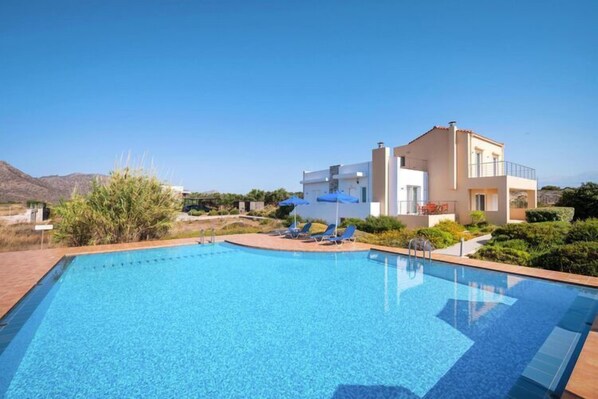Holiday Home Swimming Pool