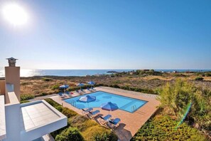 Holiday Home Swimming Pool