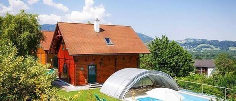 Holiday Home Swimming Pool