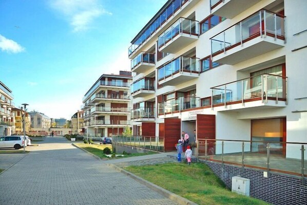 Außenseite Ferienhaus [Sommer]