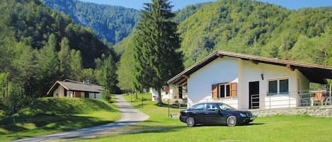 Extérieur maison de vacances [été]