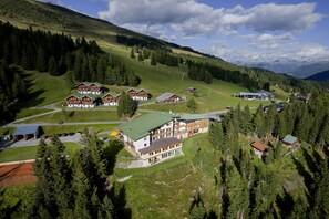 Stugans exteriör [sommar]