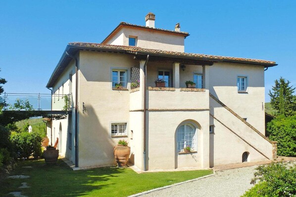 Holiday Home Exterior [summer]
