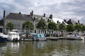 Marina