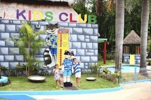 Kids club when the parents need a break and kids have fun with others.