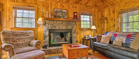 Boone Area Vacation Rental | 2BR | 2BA | Stairs Required | 1,120 Sq Ft