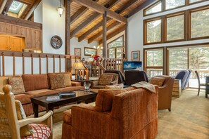 Spacious home with Vaulted Ceilings