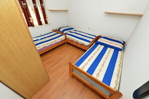 Schlafzimmer 2