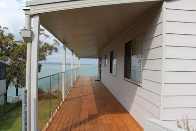 The Waterfront Cottage of Port Stephens