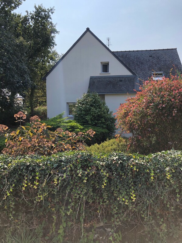 La maison vue sur rue