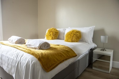 Leith Links Luxury Central Apartment ✰ Sleeps 6