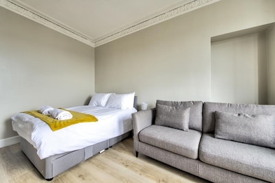 Leith Links Luxury Central Apartment ✰ Sleeps 6